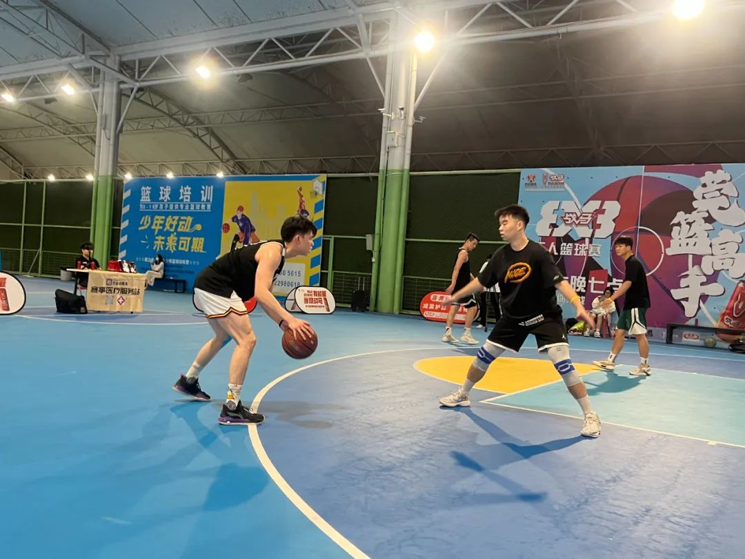 东莞篮球单挑比赛规则视频_视频单挑篮球东莞规则比赛回放_广东东莞篮球比赛视频